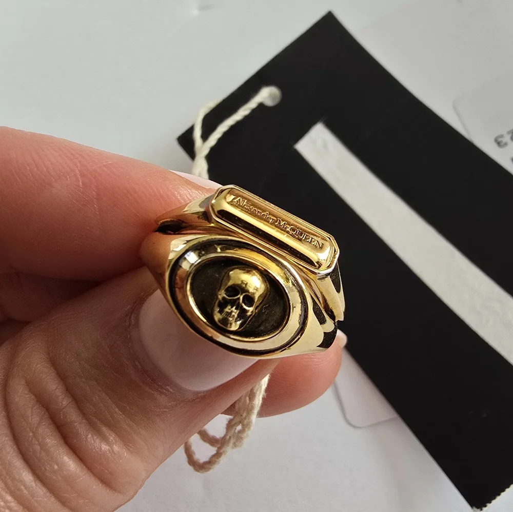 Alexander McQueen Skull Convertible Ring Gold - Picture 3 of 9